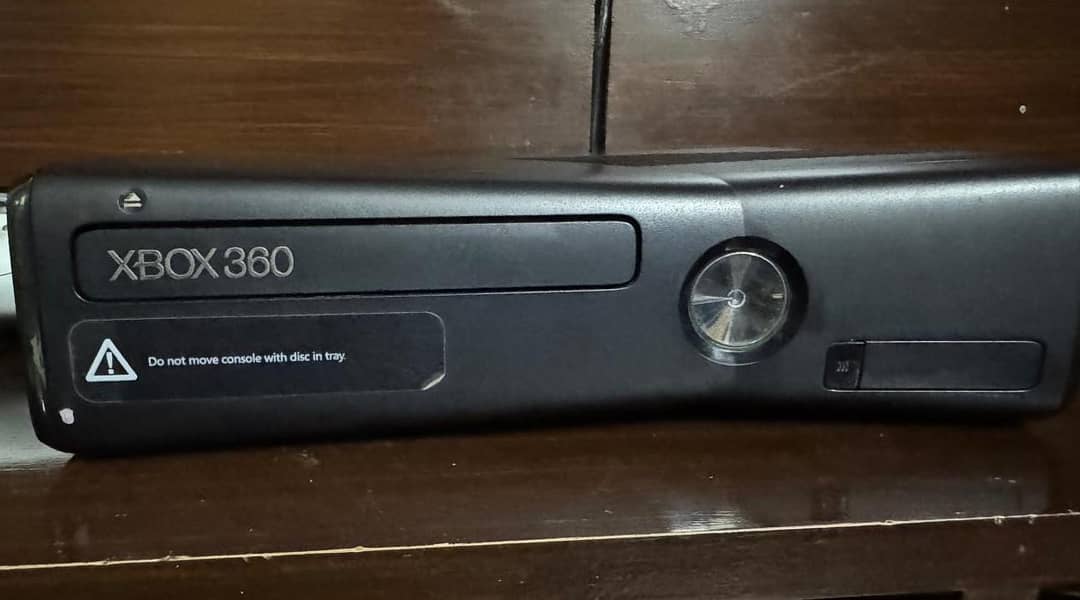 X box 360 slim

                                                            alt=