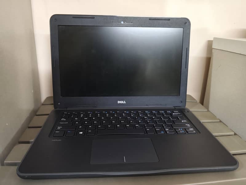 Dell Latitude 3380

                                                            alt=