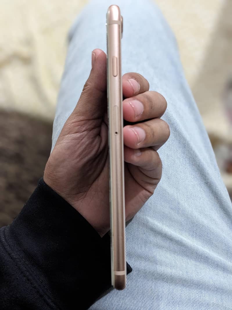 Iphone 8plus Official PTA Approved

                                                            alt=