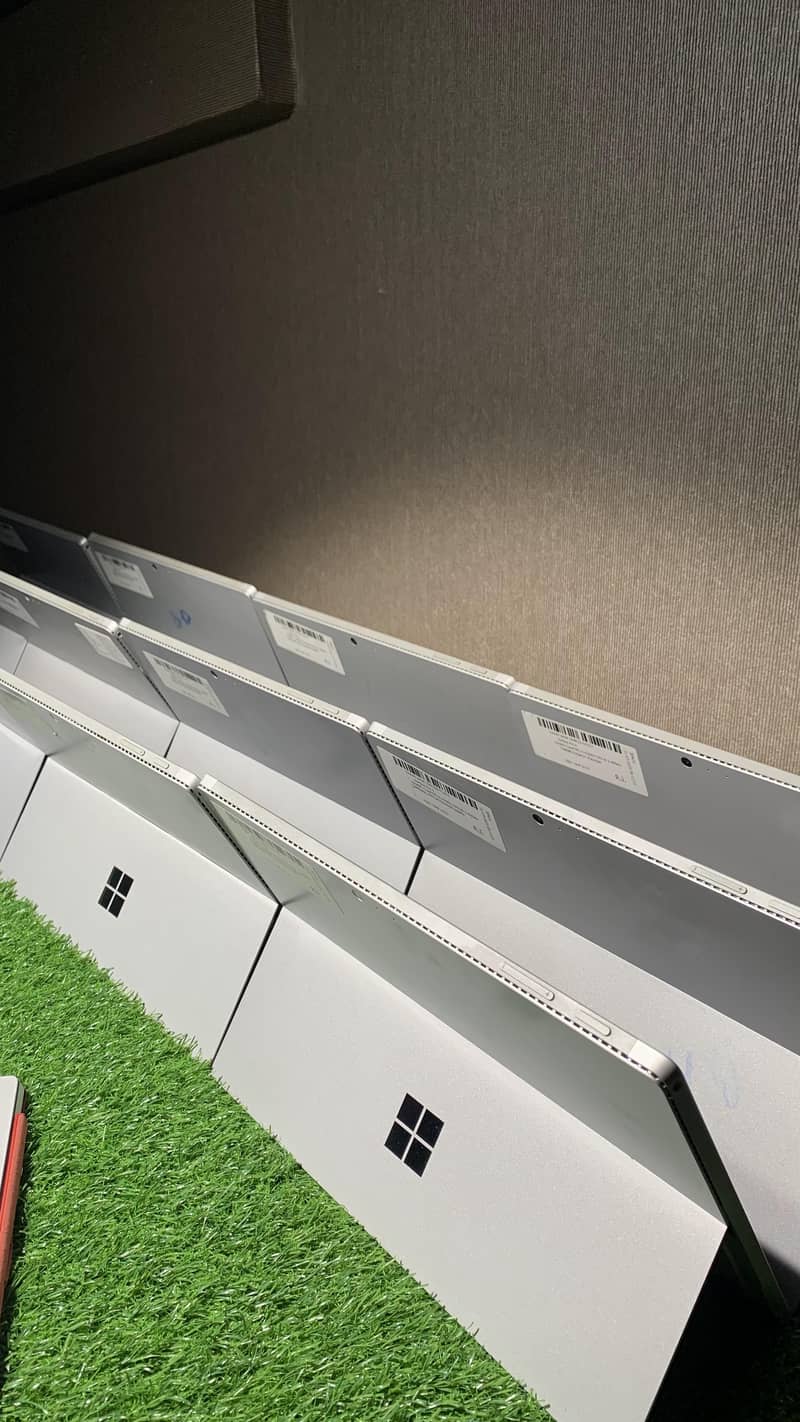 Microsoft Surface Pro 4 | 15 Pcs. Available

                                                            alt=