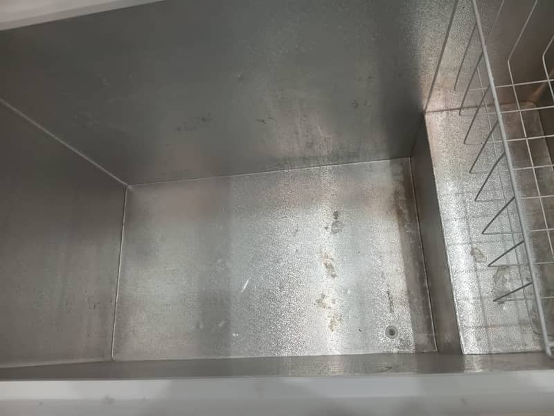 D feeezer 1 door. . . 03115981885

                                                            alt=