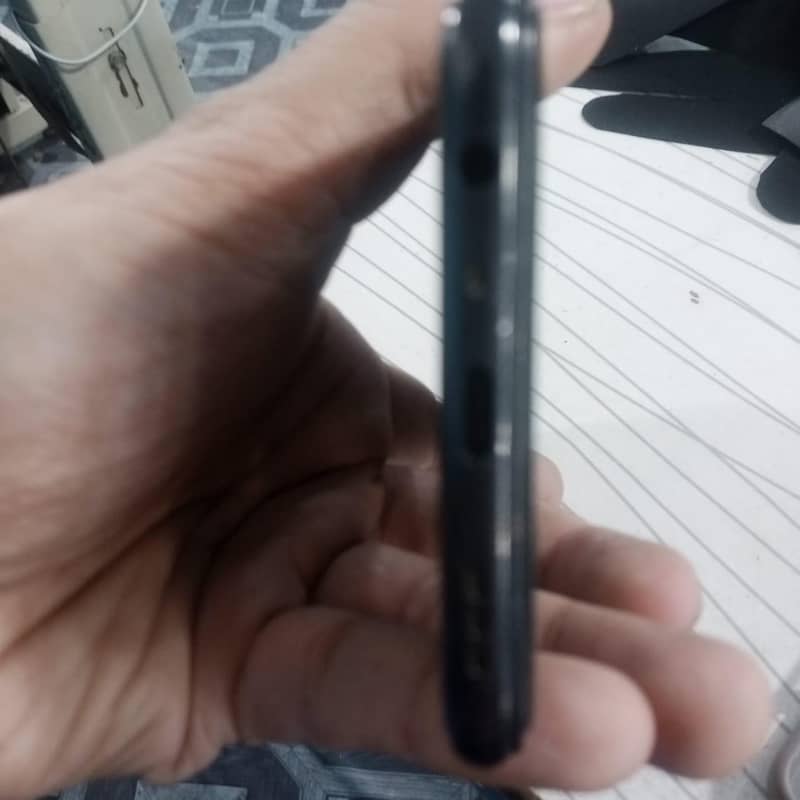 oppo A95 top open hat Papa charger

                                                            alt=