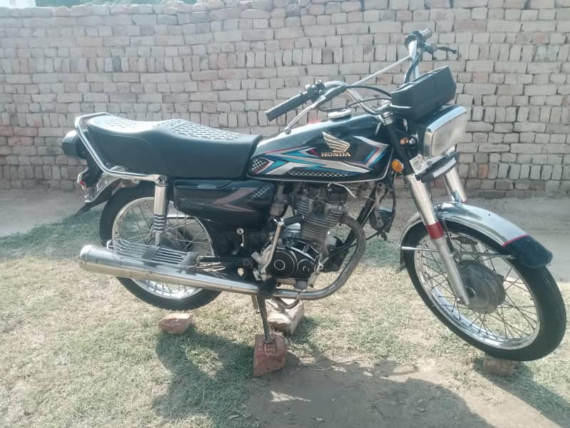 125  2015 model

                                                            alt=