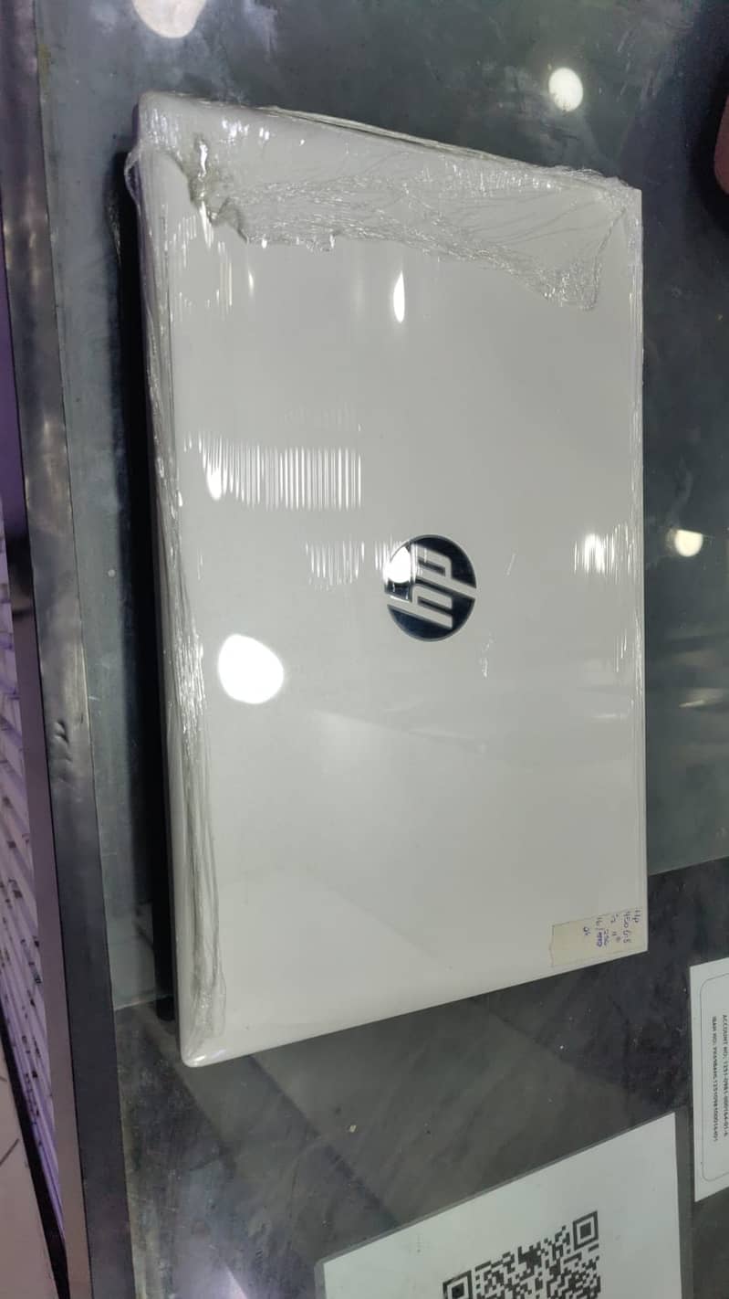 HP ProBook 450 G8 | i7 11th Gen | 8GB RAM | 256GB NVME SSD

                                                            alt=