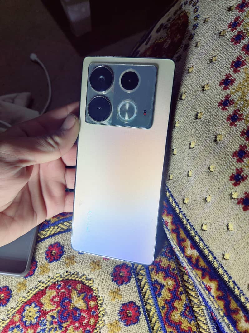 infinix note 40 with box

                                                            alt=