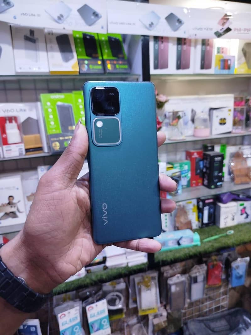 vivo v30 pro 5g

                                                            alt=