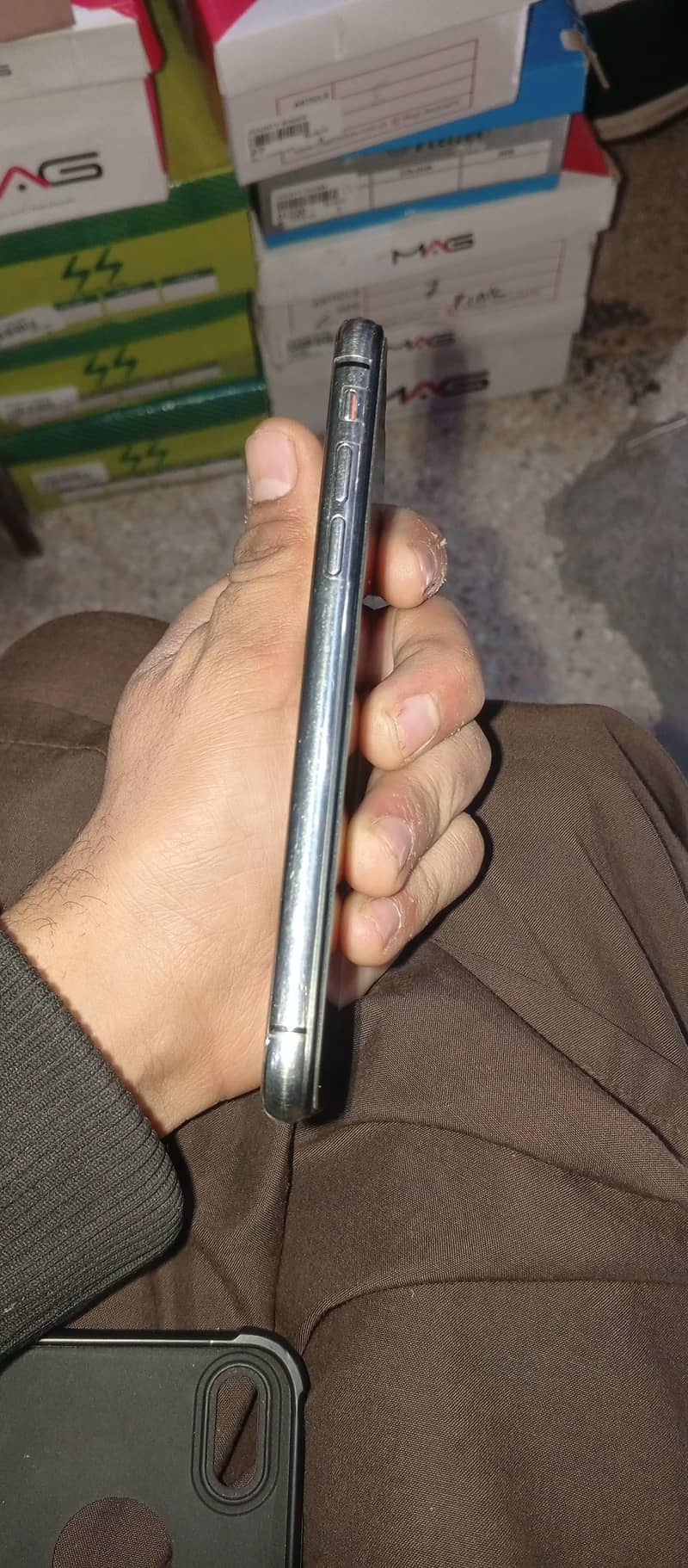 I phone x

                                                            alt=