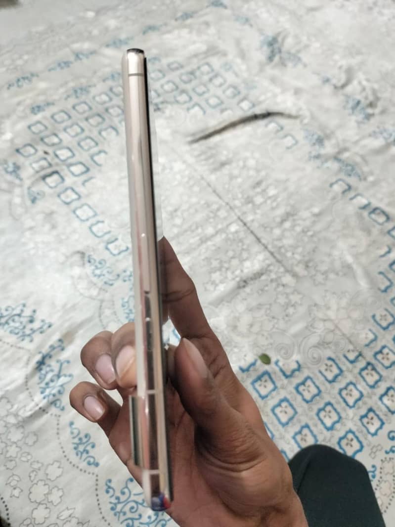 Google pixel 8pro 10/10 approved : like new,neat and clean

                                                            alt=