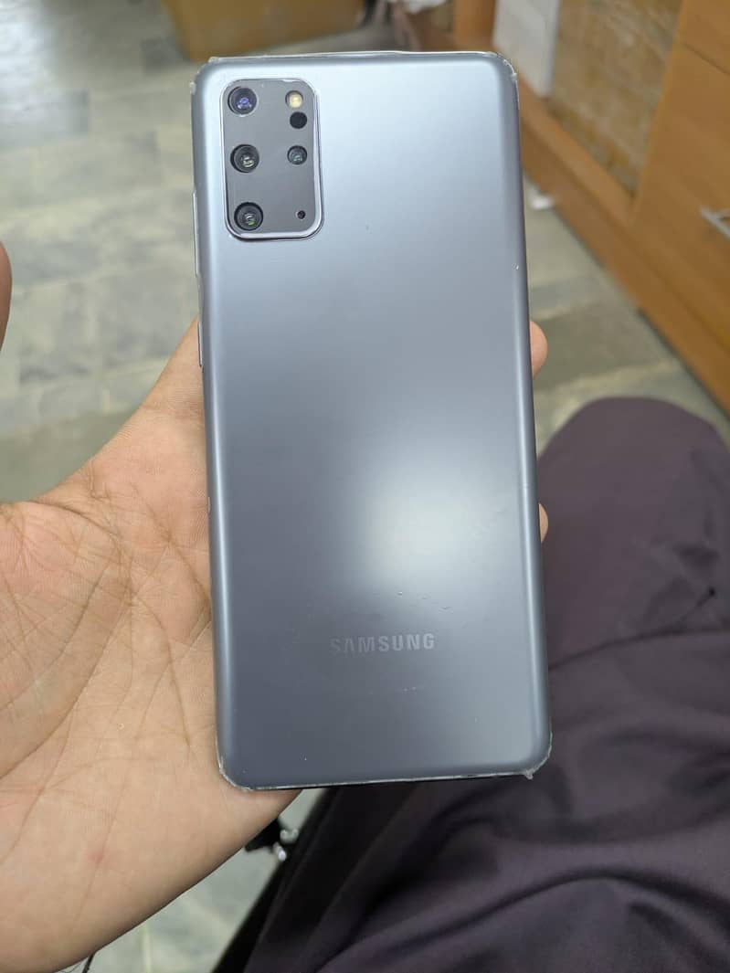 SAMSUNG S20 PLUS

                                                            alt=