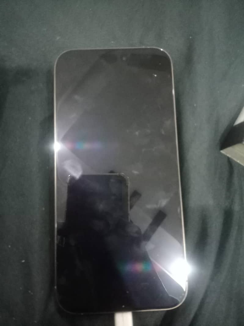 I phone 16 pro max

                                                            alt=