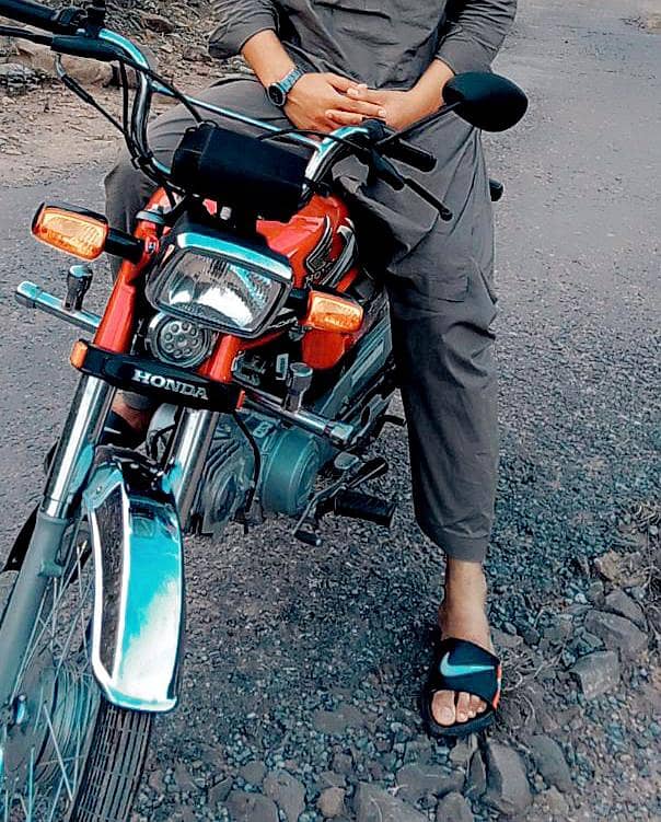 honda cd 70

                                                            alt=