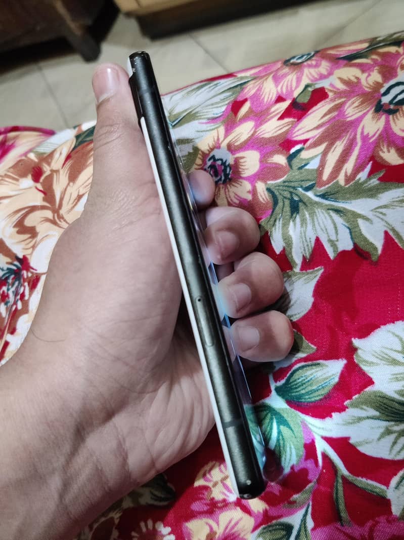 pixel 6a 128gb low budget phone

                                                            alt=