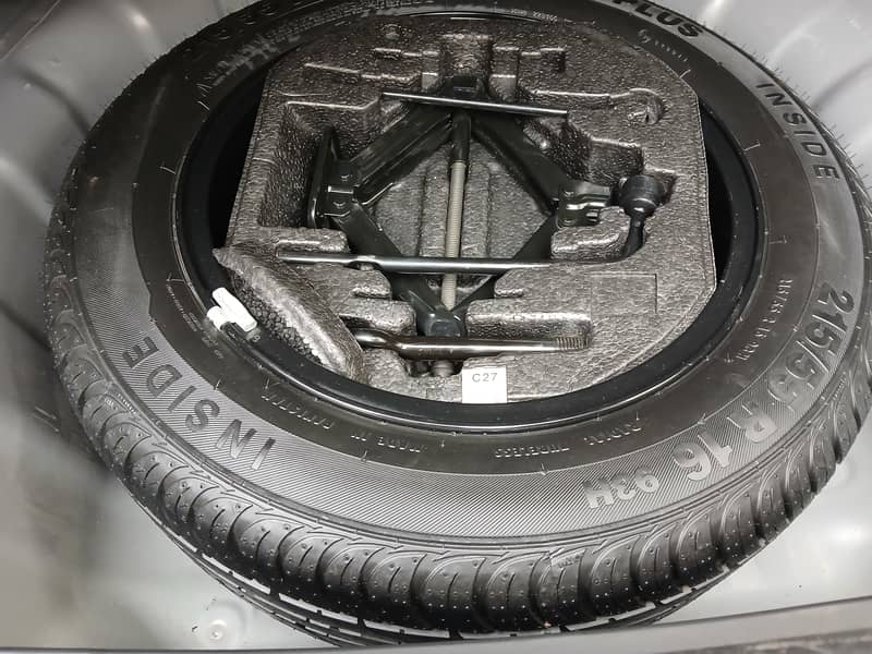 Hyundai Elantra GLS

                                                            alt=