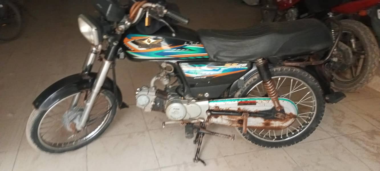 super Star 21 model 1st owner guine condition

                                                            alt=