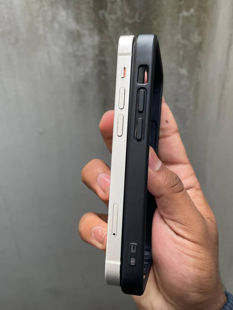 Iphone 13 Mini 128Gb

                                                            alt=