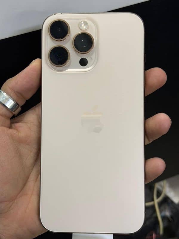 IPHONE 16 PRO MAX DESERT TITANIUM

                                                            alt=