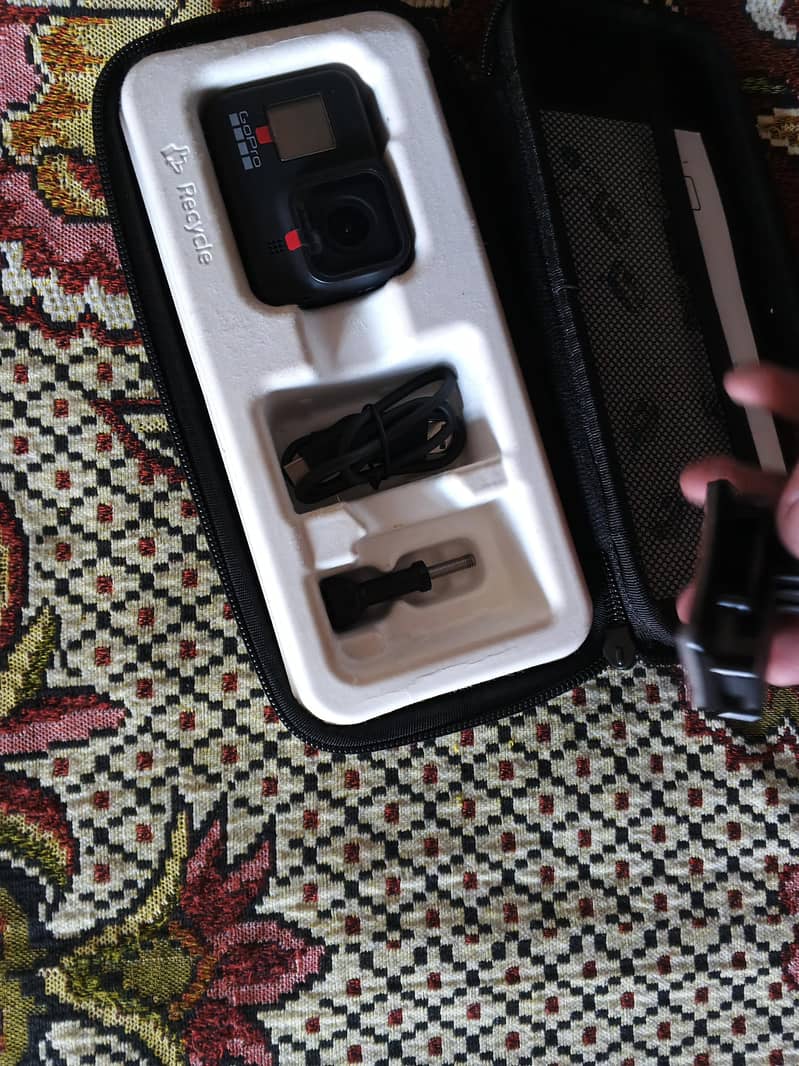 Go pro hero 8 black brand new

                                                            alt=