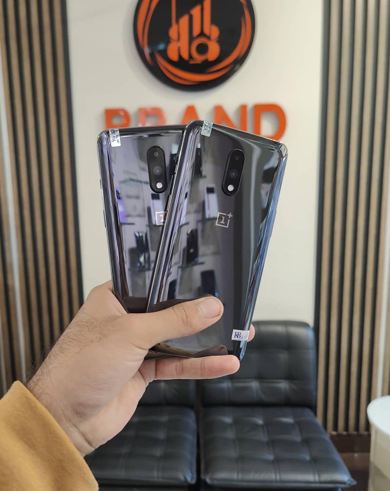 OnePlus 13T/Ace 5/8 Pro/7 Pro/7 & 6 Brand New Limited Stock

                                                            alt=