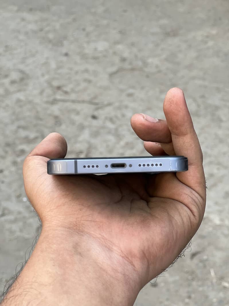 iPhone 14 Plus 128gb 85 health

                                                            alt=