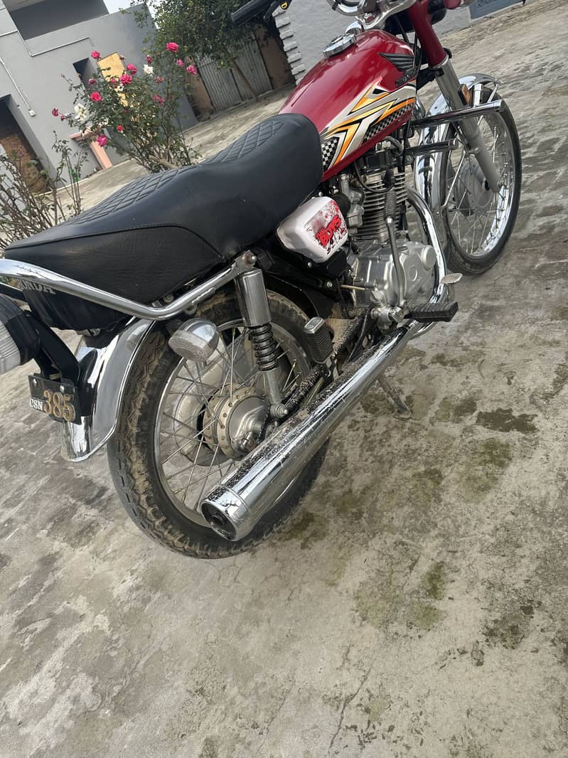 Honda 125 2k24

                                                            alt=
