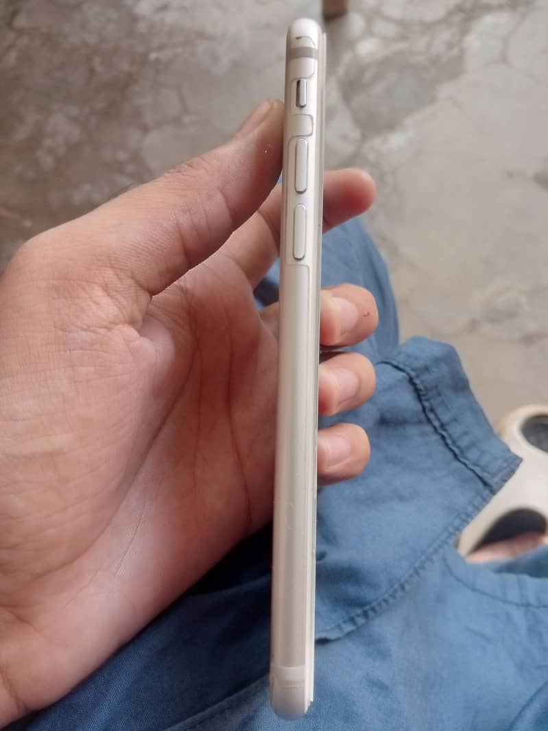 I phone 7

                                                            alt=