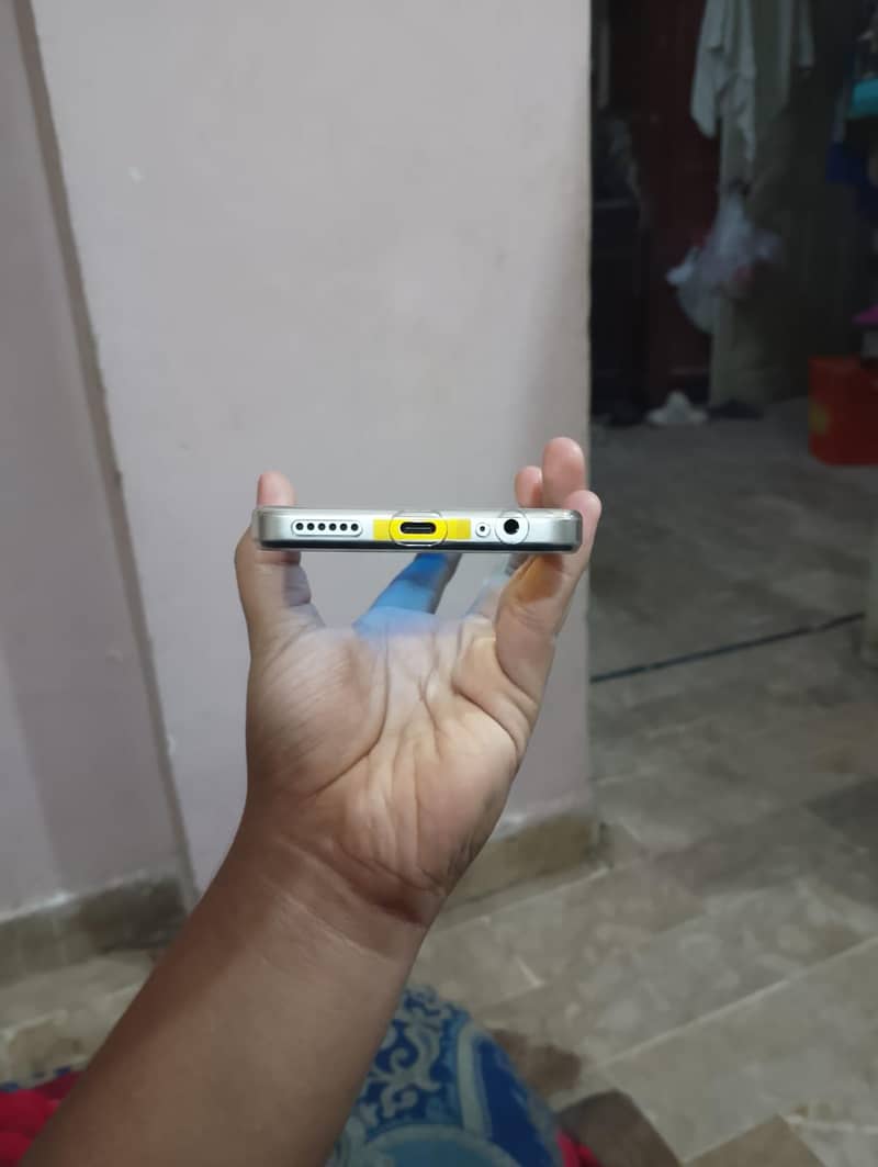 Nubia A56 Box open 3 days not use

                                                            alt=