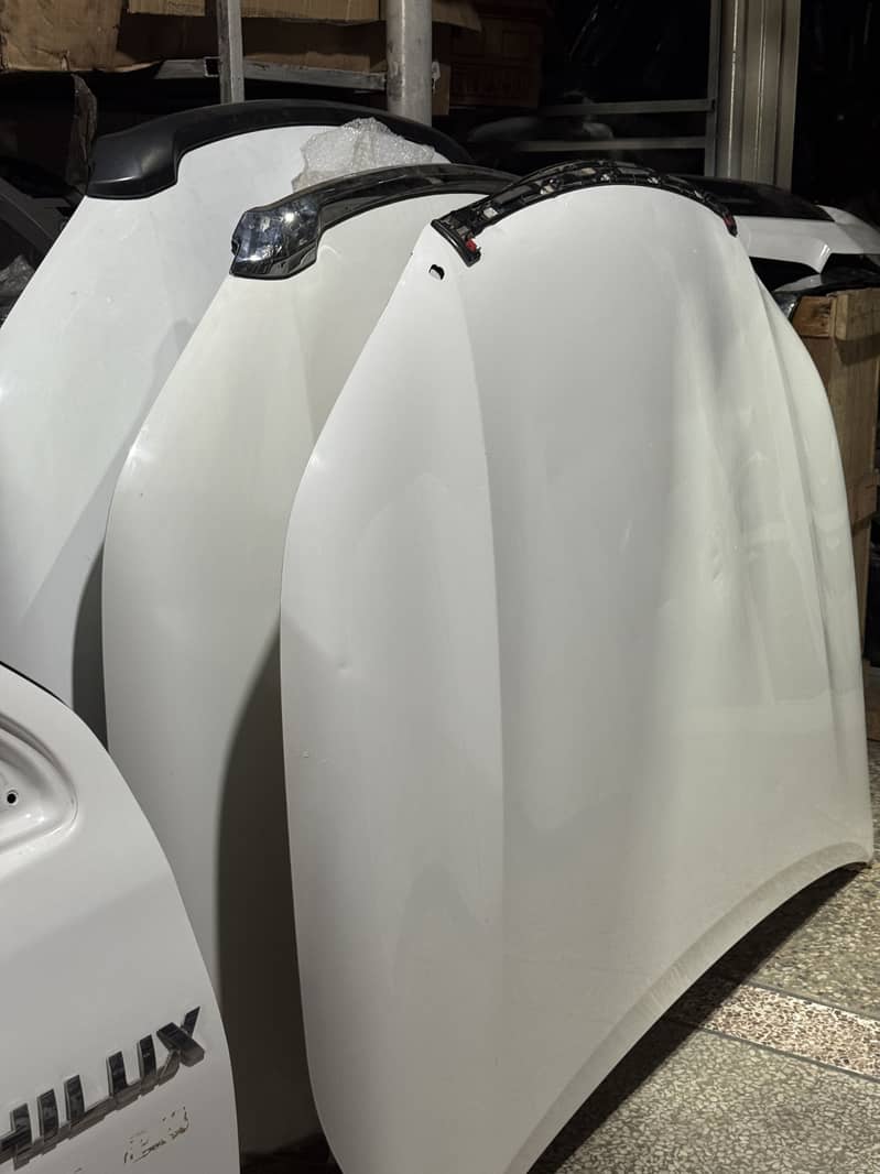 Toyota land cruiser revo fortuner prado all parts available

                                                            alt=