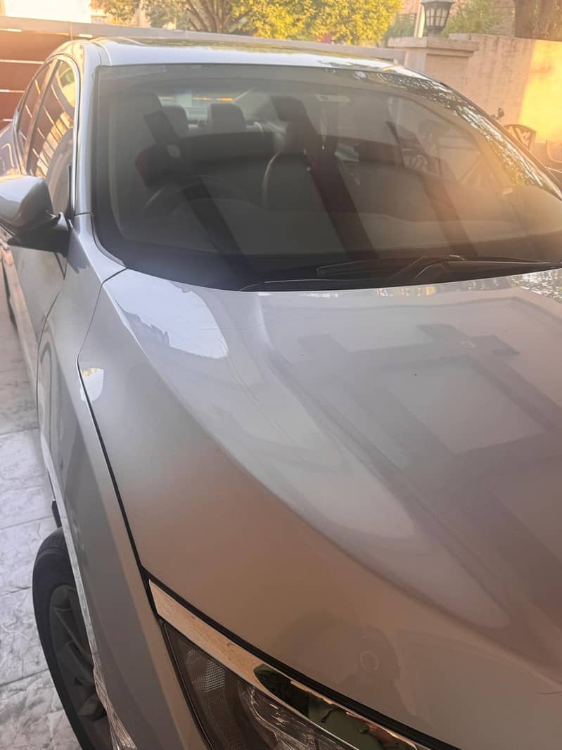 Honda Civic 1.8 i-VTEC CVT 2019

                                                            alt=