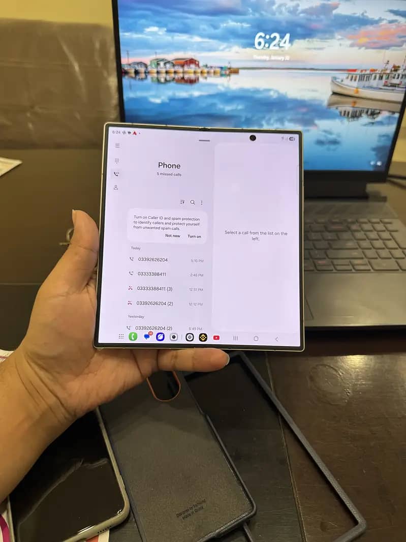 samsung galaxy z fold 7 256gb | brand new | box pack | scratchless

                                                            alt=