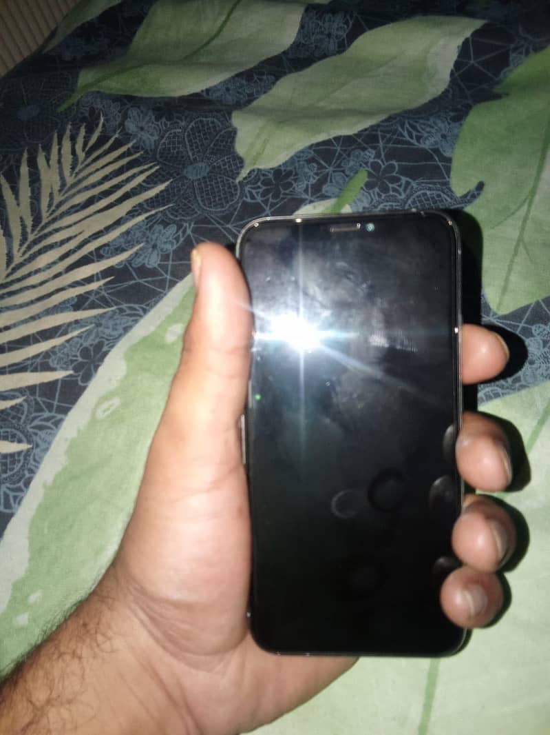 iPhone xs 256 GB PTA

                                                            alt=