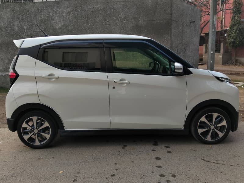 Mitsubishi Ek X 2021

                                                            alt=