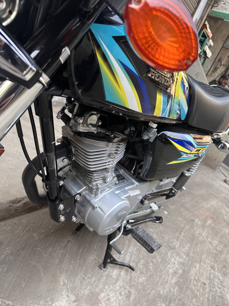 HONDA || CG 125 || Model 2026

                                                            alt=