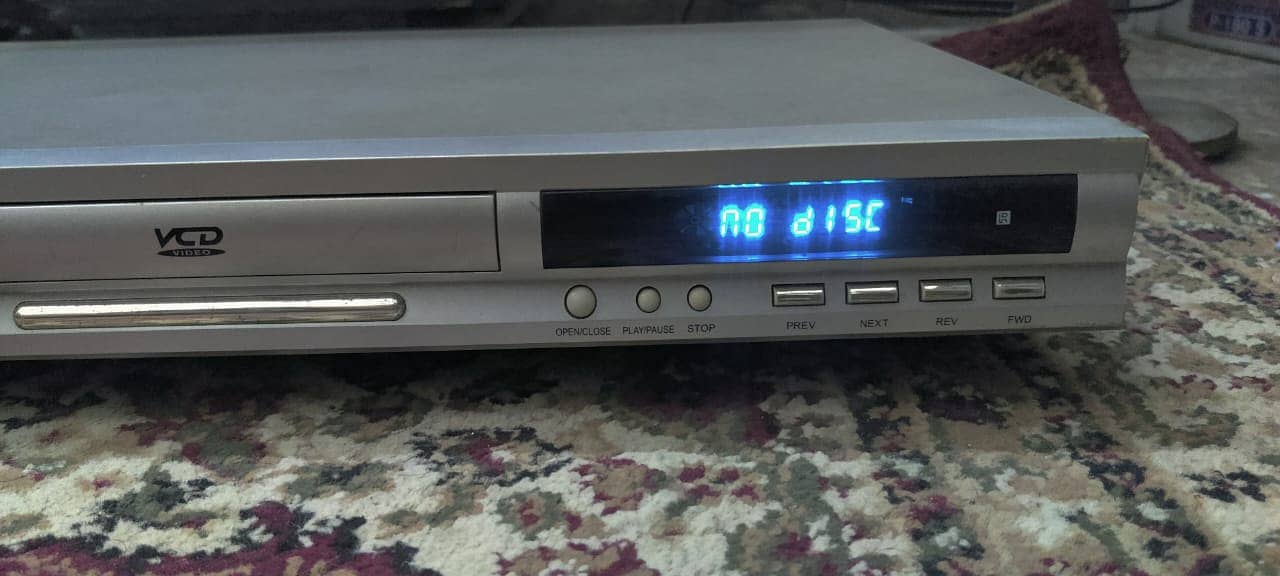 Original CD player

                                                            alt=