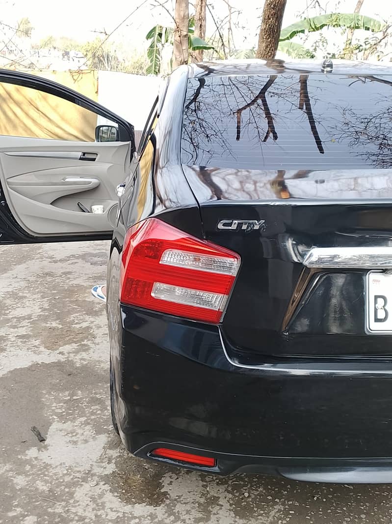 Honda city for sale۔

                                                            alt=