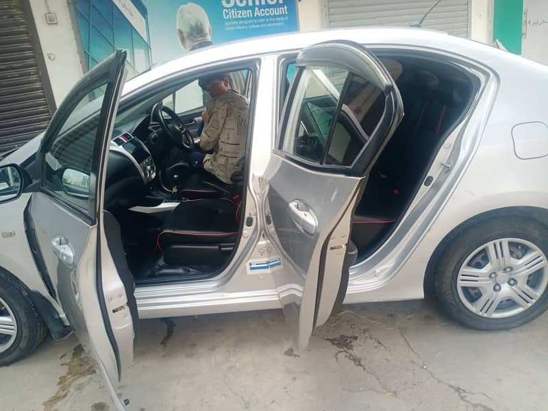 Honda | City | Model 2011 | *03094347010* | Good Condition | 10/10 |

                                                            alt=