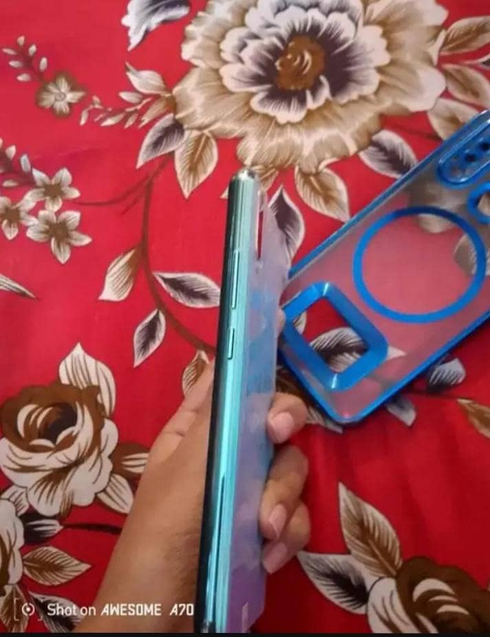 vivo y17 dual sim 8 256gb urgent sale

                                                            alt=