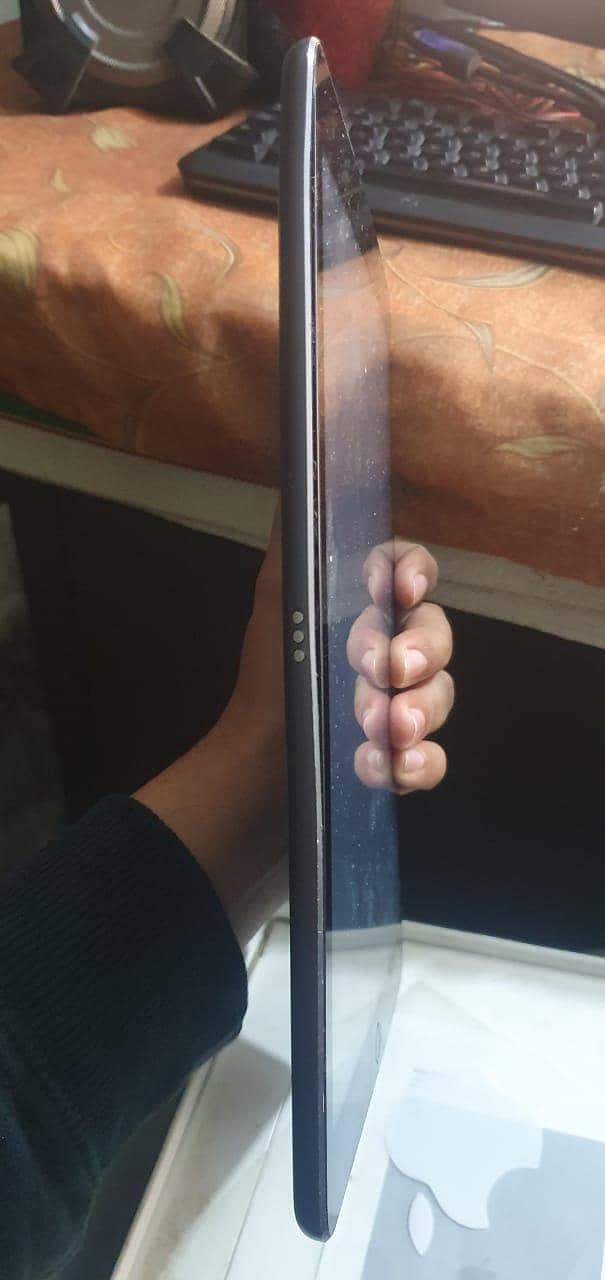 ipad 9th gen 64 GB

                                                            alt=