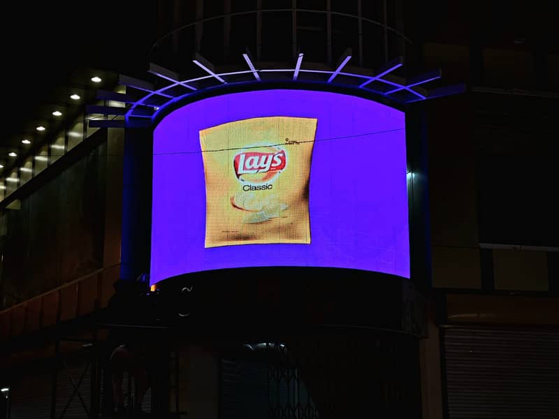 Outdoor SMD Screen/SMD Standee/indoor pole stream/Commercial Display