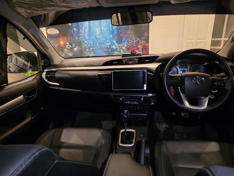 Toyota Hilux 2022

                                                            alt=