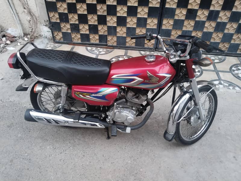 Honda 125

                                                            alt=