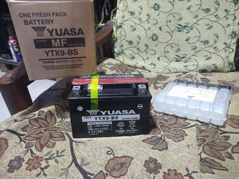 sports bike battery heavy bike battery yuasa ytx9-bs for all type bike

                                                            alt=