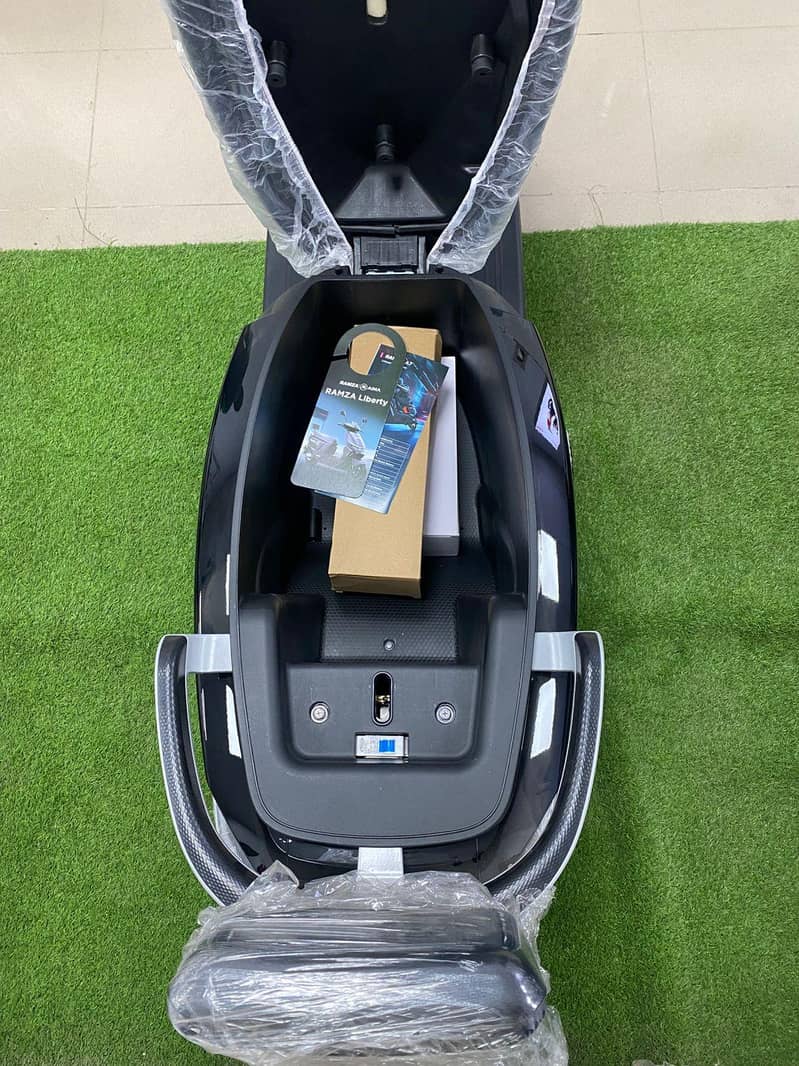 Electric Scooty Ramza Liberty | Discount Delivery Free LAHORE

                                                            alt=