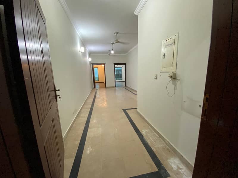 Two Bedroom Apartment Unfurnished Available For Rent In F-11 Markaz Islamabad

                                                            alt=