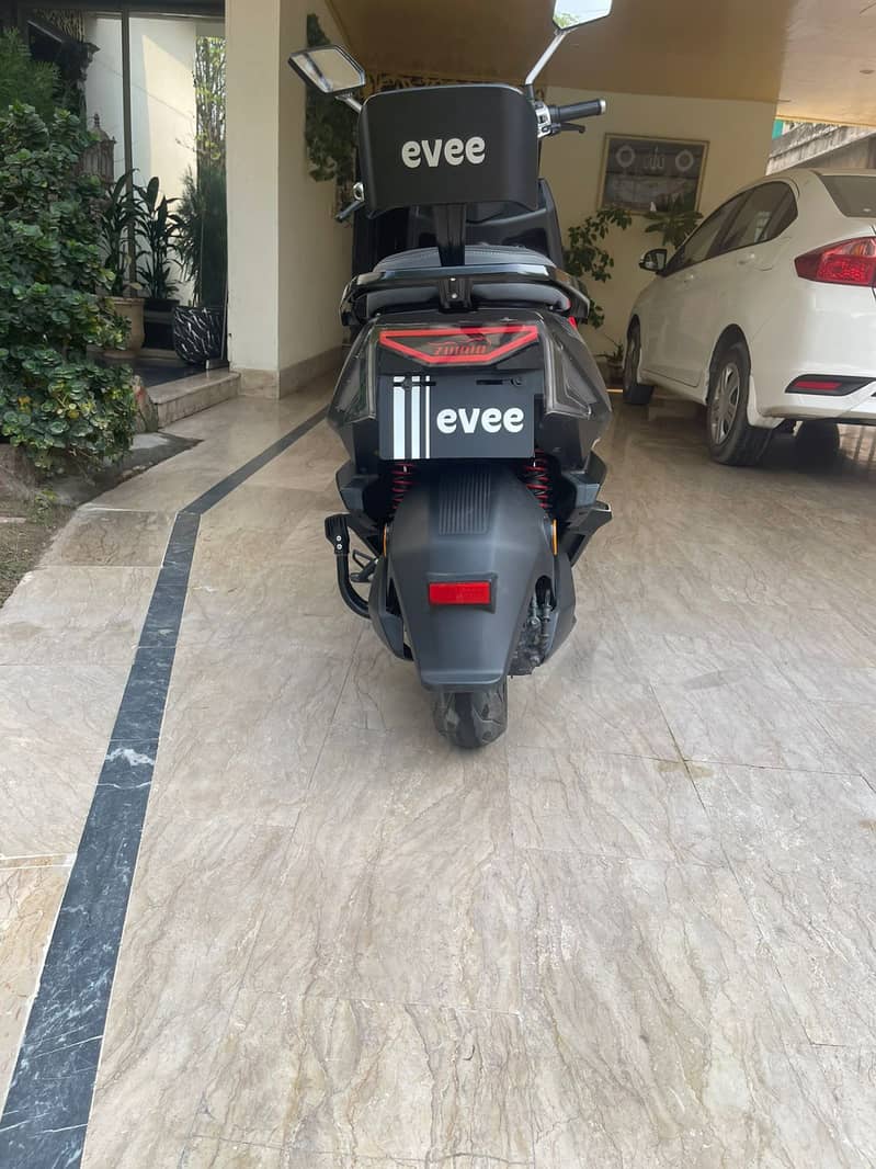 Evee S1 Pro 2025 Model | Fresh Condition | Low Mileage

                                                            alt=