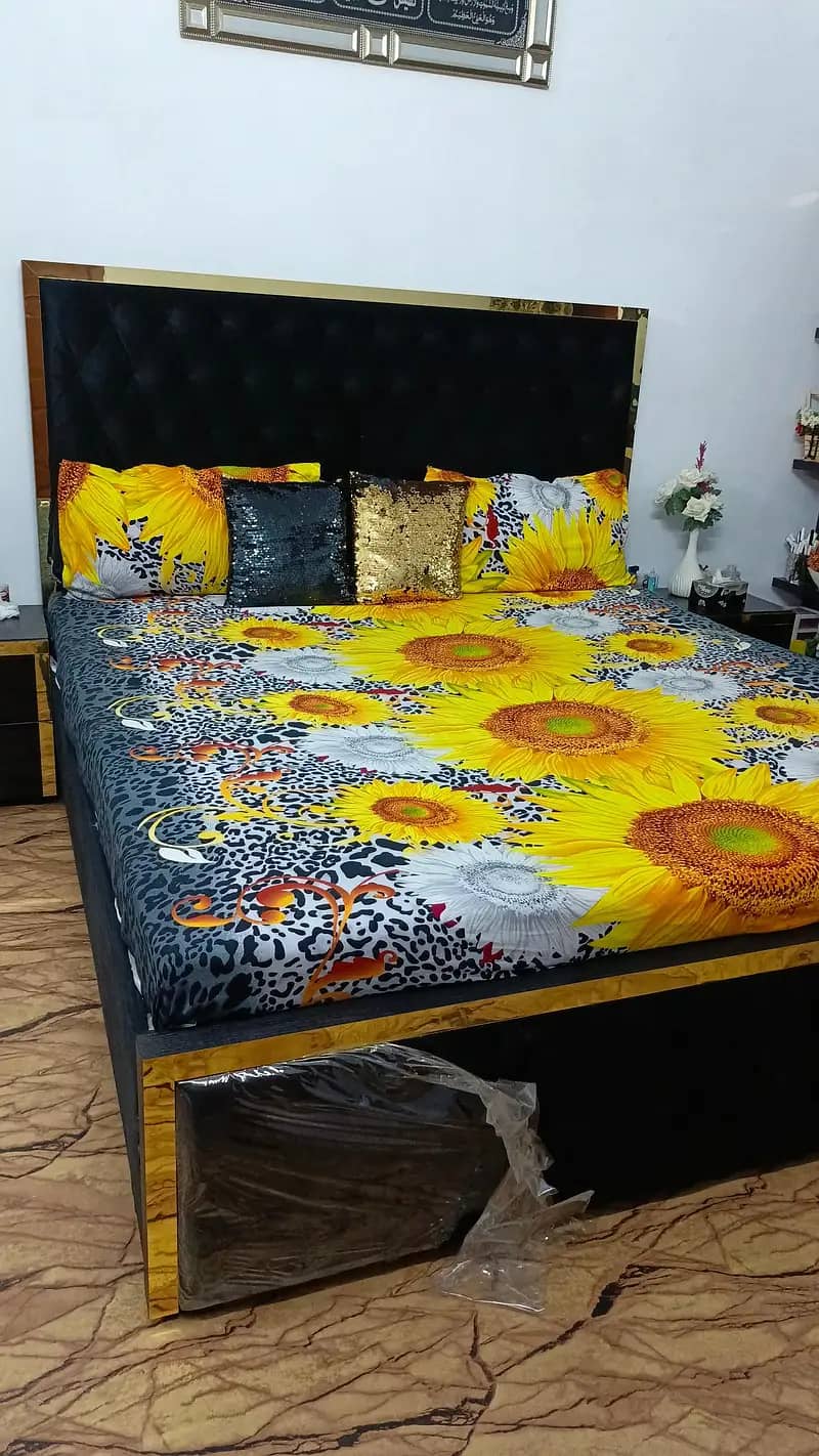 Bed set / Double Bed / king size bed / Poshish bed / luxury bed

                                                            alt=