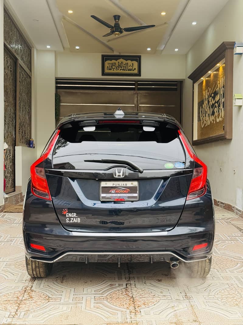 Honda Fit Hybrid 1.5 2017/2020

                                                            alt=