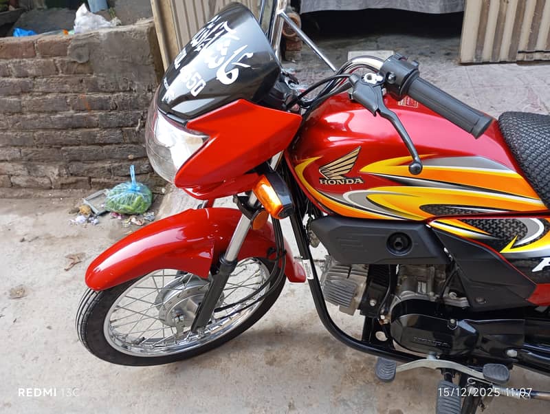 honda prider new bike ha 7000 chali ha 03217671618

                                                            alt=