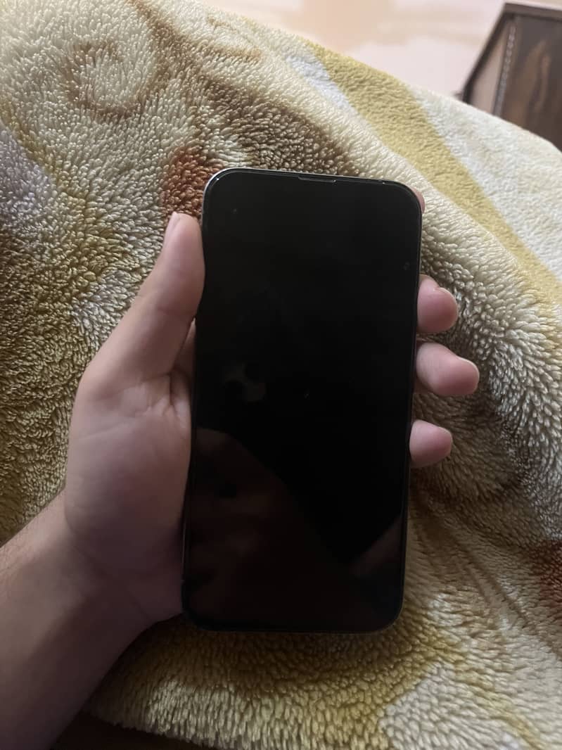 IPHONE 13 pro mint condition

                                                            alt=