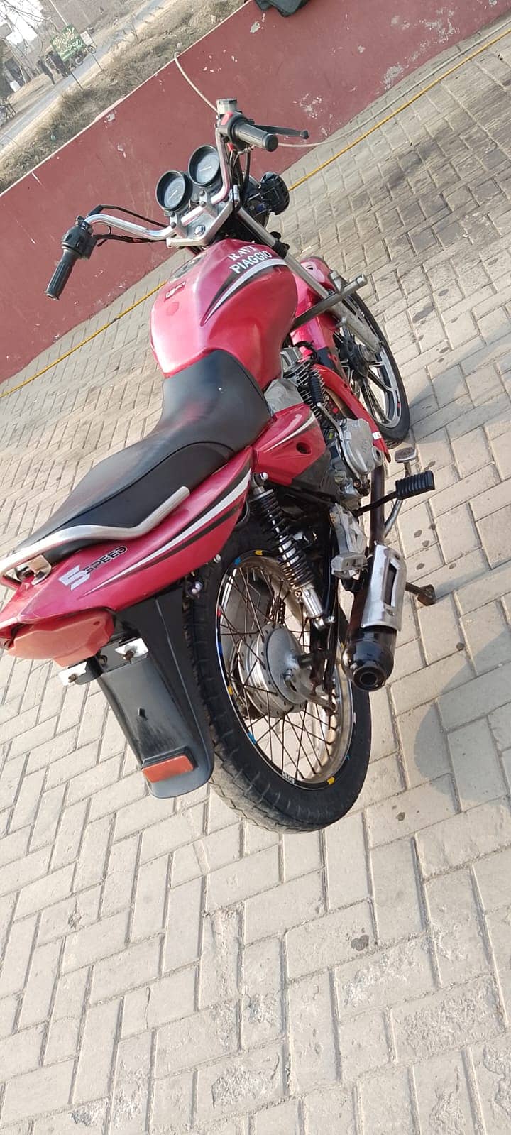 Ravi Piaggio Storm 125 Model 2013

                                                            alt=