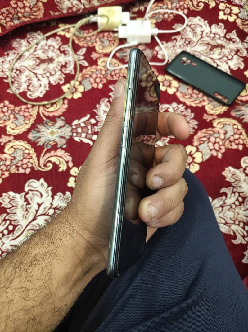 oppo Reno 6

                                                            alt=